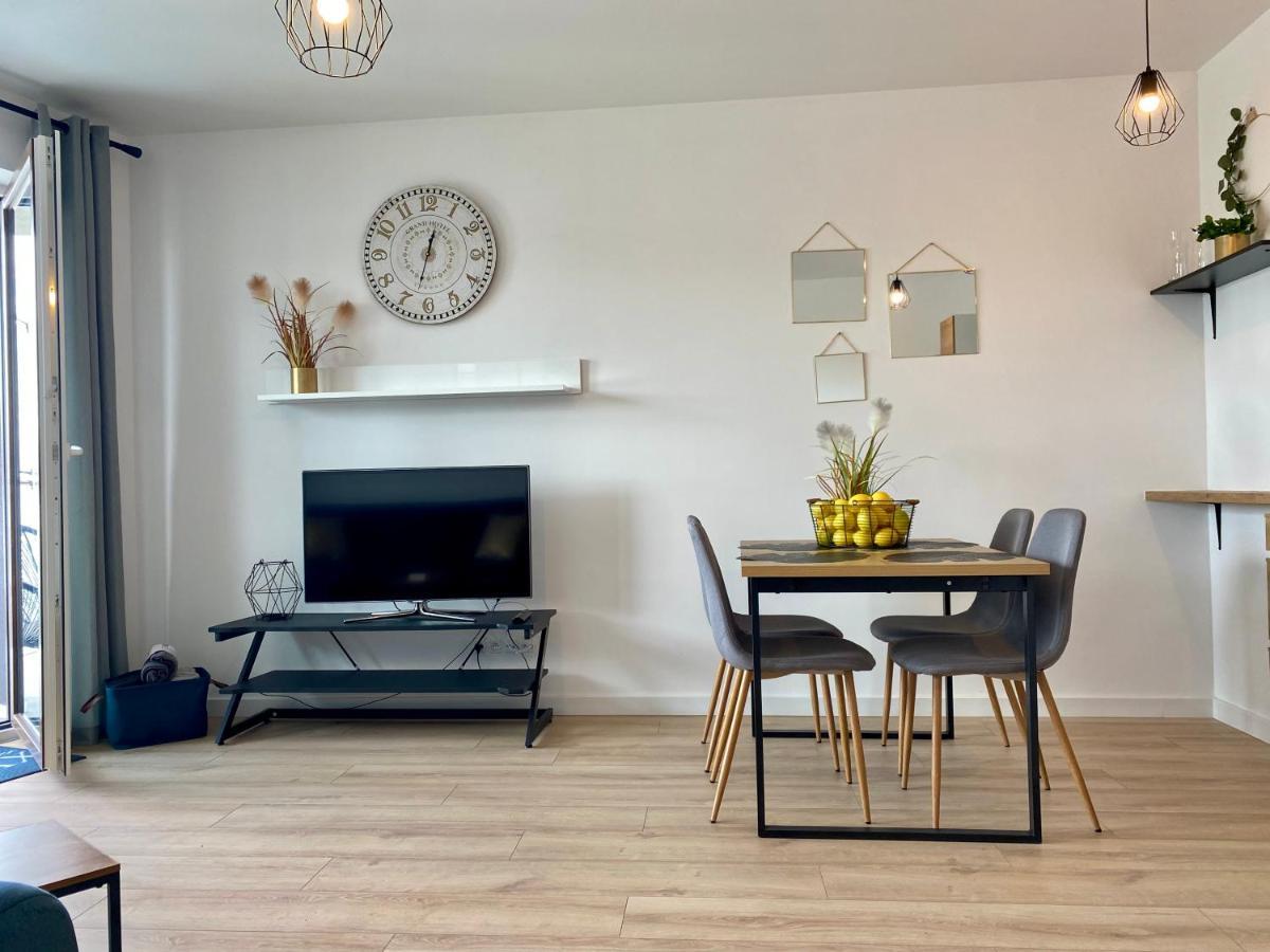 Apartament Camilli Lackberg イェレニャ・グーラ エクステリア 写真