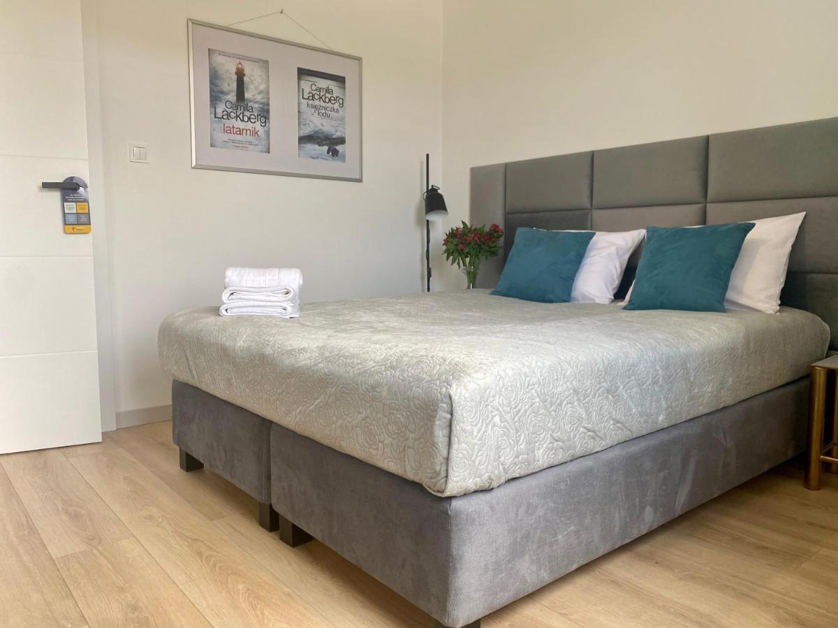 Apartament Camilli Lackberg イェレニャ・グーラ エクステリア 写真