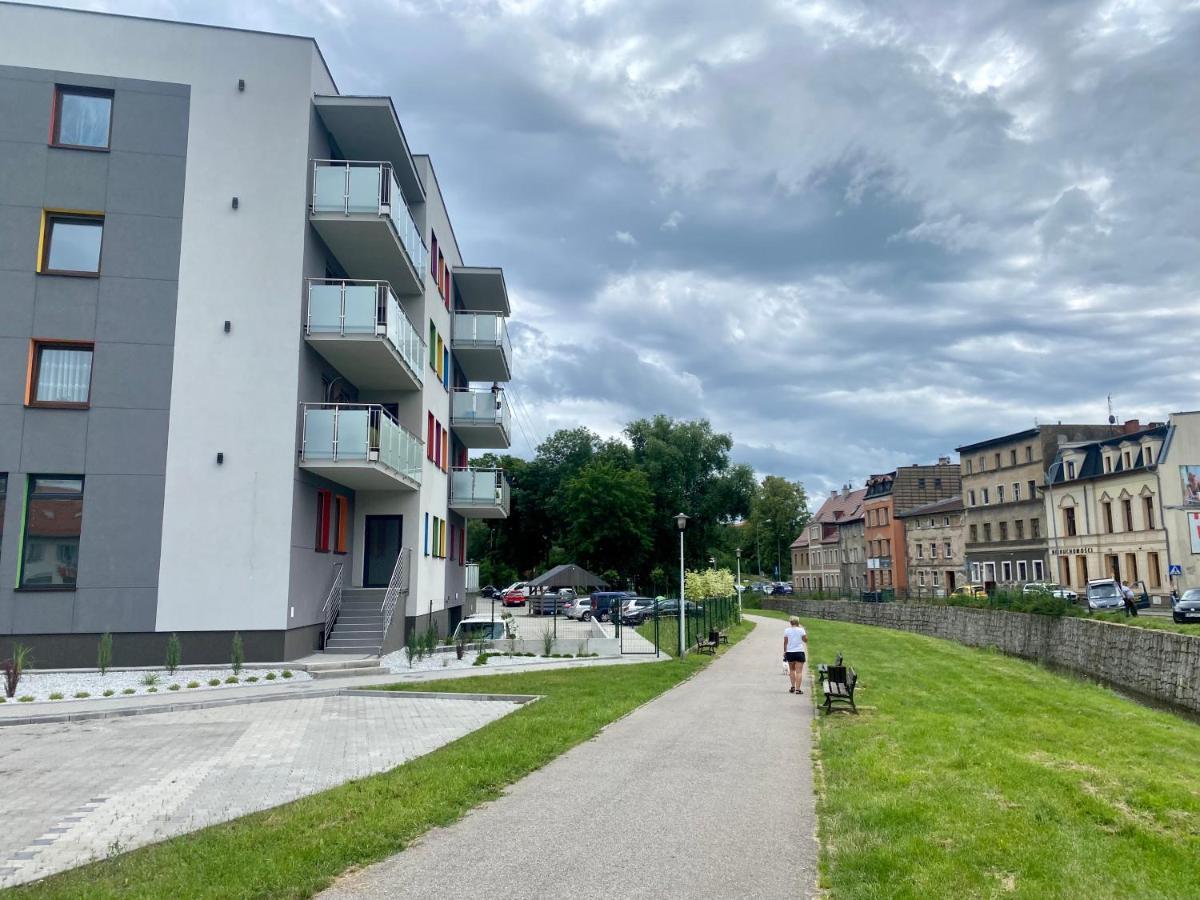 Apartament Camilli Lackberg イェレニャ・グーラ エクステリア 写真